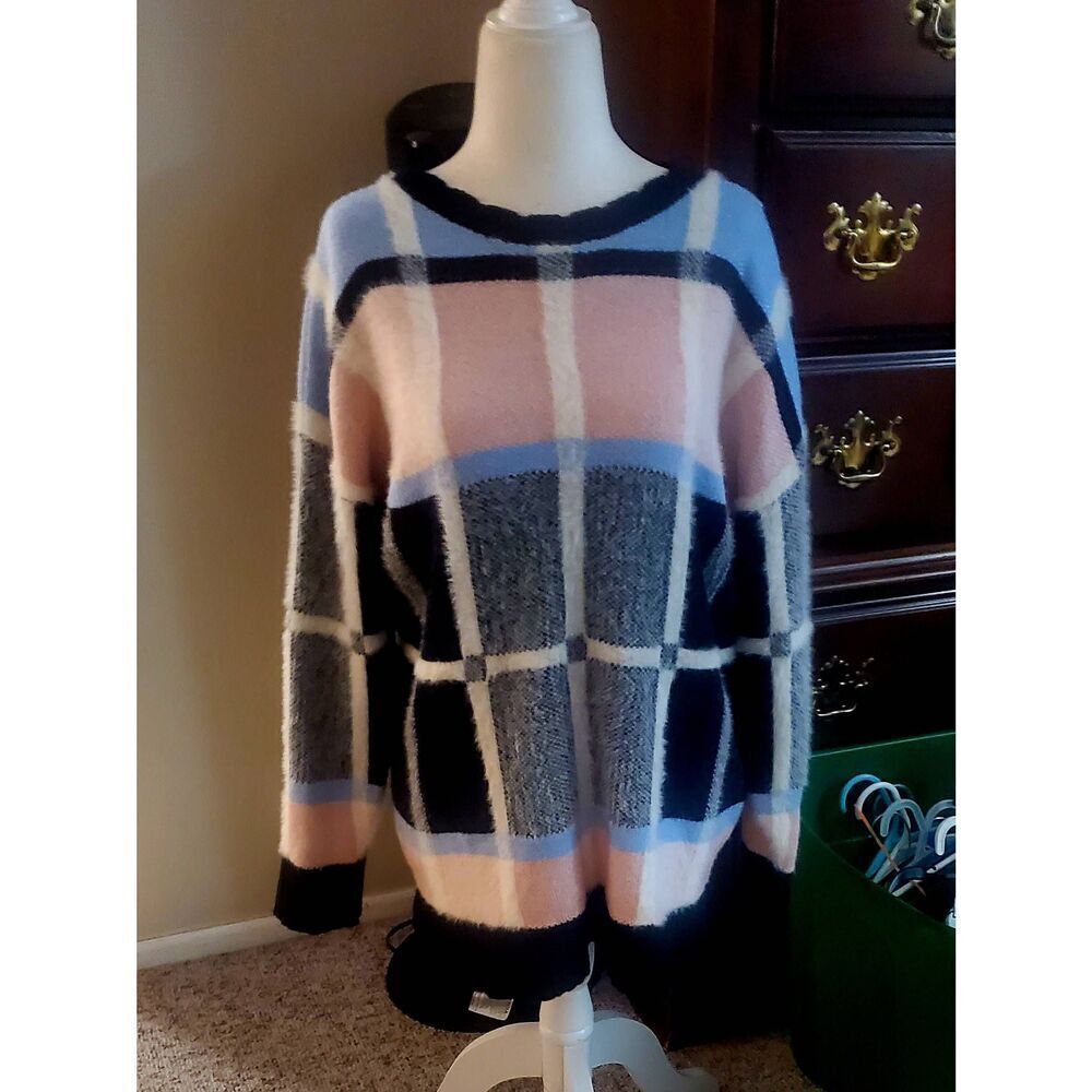NWOT ELLE OVERSIZED WOMENS SWEATER